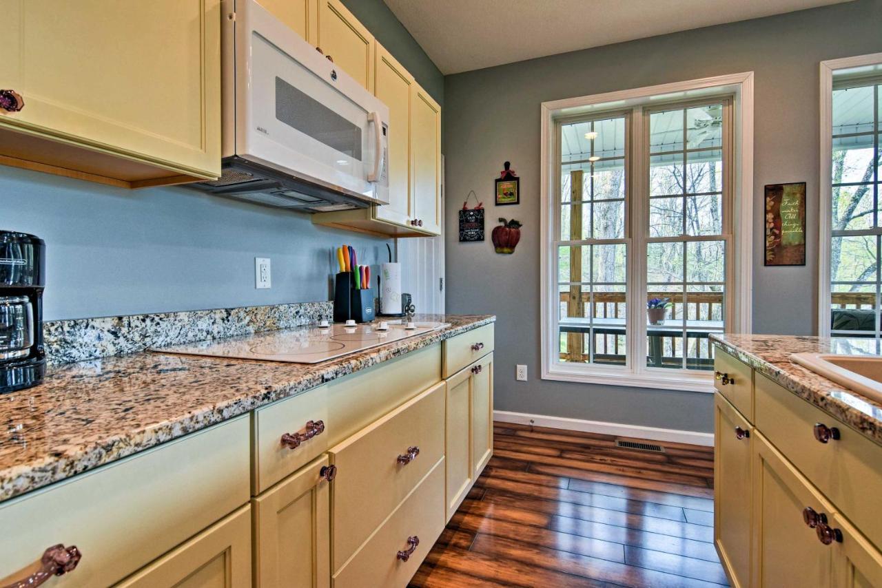 Blue Ridge Mountain Rental With Hot Tub And Gas Grill! Marshall Bagian luar foto